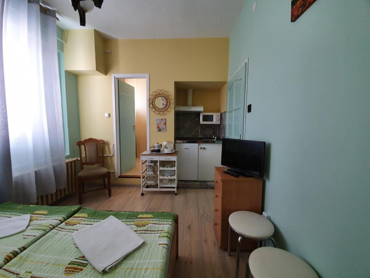 Panorama Vendeghaz Ξενοδοχείο Μίσκολτς Εξωτερικό φωτογραφία